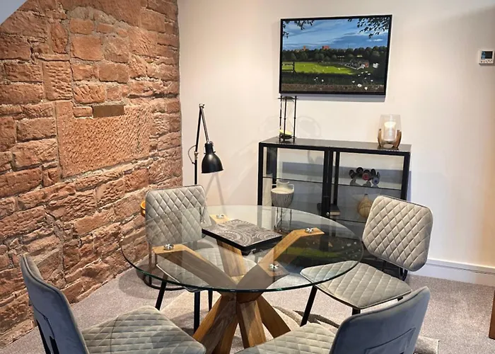 The Engine House At Dixons Chimney Near Carlisle Castle Unique Historic With 65 Inch Sky Glass And Private Parking Apartment Carlisle (Cumbria)